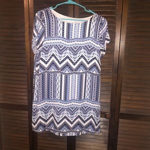 Boutique- Blue patterned shift dress!